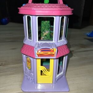 Fisher price sweet streets beanstalk toy shop foldable